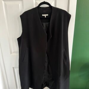 OAK + FORT Long Black Sleeveless Vest